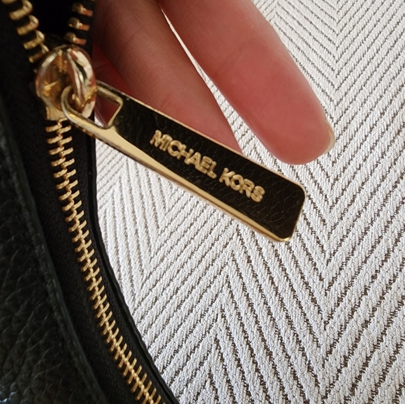 Michael Kors Large Zip Hobo Bag with Tassles - Picture 8 of 9